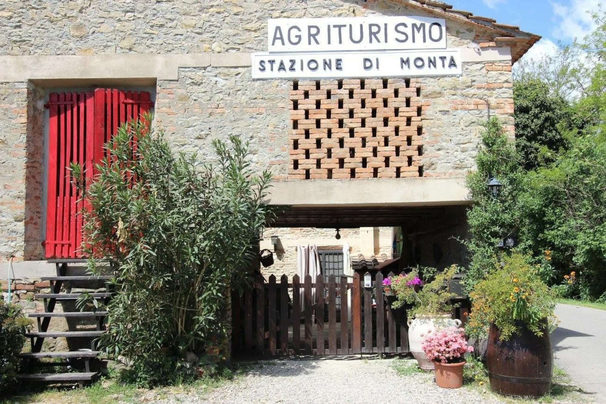 فيلا Agriturismo Stazione Di Monta فيتشو المظهر الخارجي الصورة