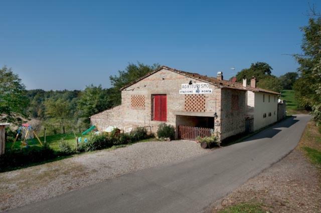 فيلا Agriturismo Stazione Di Monta فيتشو المظهر الخارجي الصورة